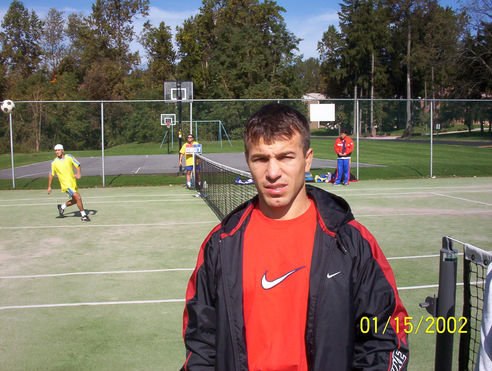 lau01.jpg